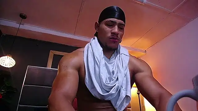 Snapshot of teddyfit19cm chatting on 05-05-26, 01:52 teddyfit19cm online show from 05-05-26, 01:52