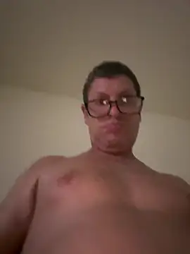 Snapshot of niceguyjr chatting on 01-18-26, 08:18 niceguyjr online show from 01-18-26, 08:18