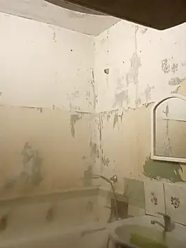 Snapshot of Amy_August chatting on 03-09-25, 10:41 Amy August online show from 03-09-25, 10:41