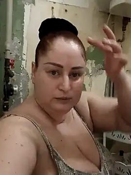 Snapshot of Amy_August chatting on 03-21-25, 08:39 Amy August online show from 03-21-25, 08:39