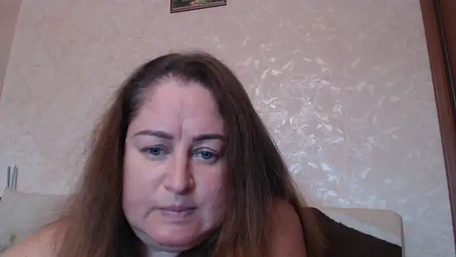 Snapshot of Amy_August chatting on 10-13-25, 10:04 Amy August online show from 10-13-25, 10:04