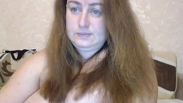 Snapshot of Amy_August chatting on 10-22-25, 01:11 Amy August online show from 10-22-25, 01:11