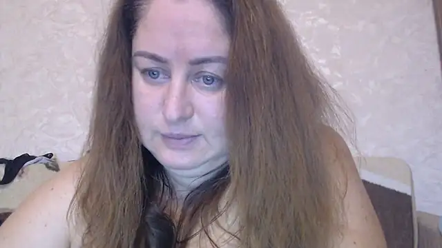 Snapshot of Amy_August chatting on 10-25-25, 08:00 Amy August online show from 10-25-25, 08:00