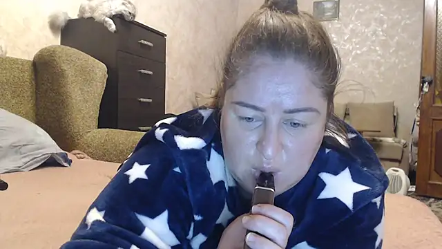 Snapshot of Amy_August chatting on 11-29-25, 06:05 Amy August online show from 11-29-25, 06:05