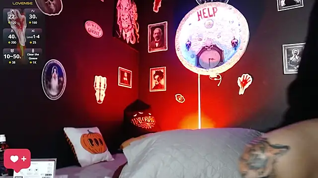 girl intense444 online show from 10-15-25, 12:49