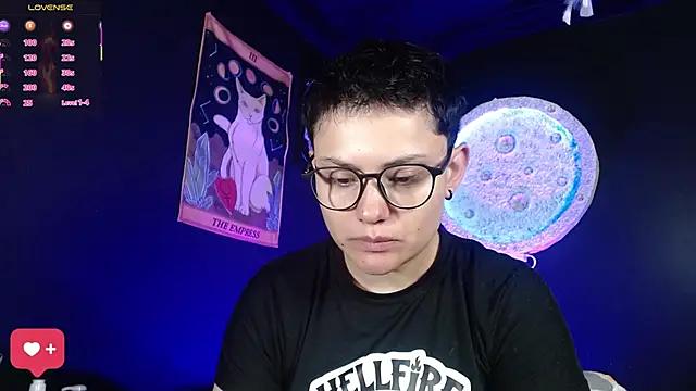 girl intense444 online show from 02-12-26, 12:55