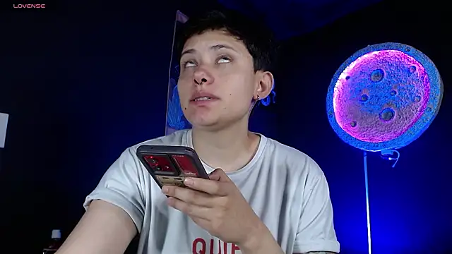 girl intense444 online show from 03-13-26, 12:45