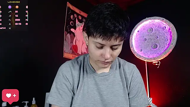 girl intense444 online show from 04-09-26, 01:16