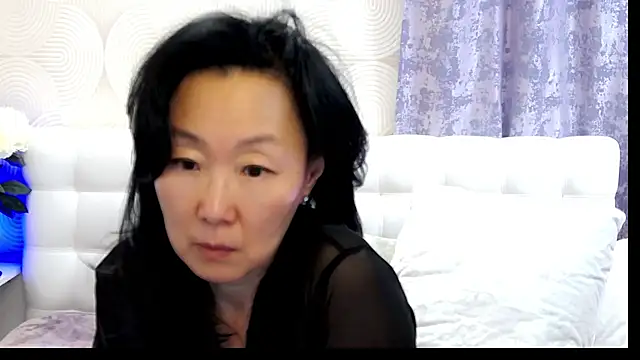 Snapshot of Asian_legs chatting on 02-07-25, 12:28 Asian legs online show from 02-07-25, 12:28
