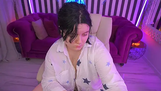 LittleShyy online show from 06-18-26, 12:53