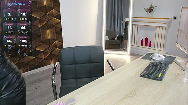 Angelalive online show from 03-13-25, 08:59