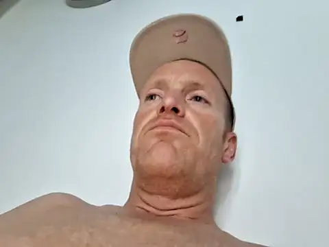 Snapshot of Dutch34_ chatting on 07-22-26, 04:43 Dutch34 online show from 07-22-26, 04:43