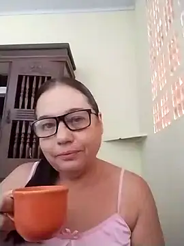 Snapshot of catdool chatting on 01-17-25, 12:10 catdool online show from 01-17-25, 12:10