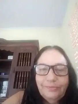 Snapshot of catdool chatting on 01-18-25, 12:04 catdool online show from 01-18-25, 12:04