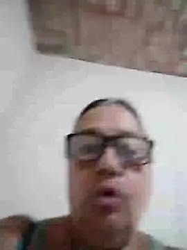 Snapshot of catdool chatting on 02-01-25, 04:11 catdool online show from 02-01-25, 04:11