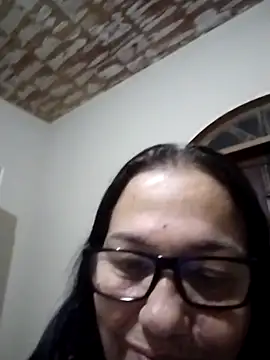 Snapshot of catdool chatting on 02-22-25, 01:33 catdool online show from 02-22-25, 01:33