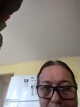 Snapshot of catdool chatting on 03-04-25, 06:29 catdool online show from 03-04-25, 06:29