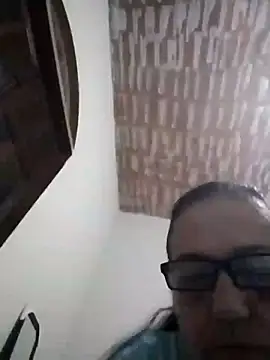 Snapshot of catdool chatting on 03-15-25, 10:44 catdool online show from 03-15-25, 10:44