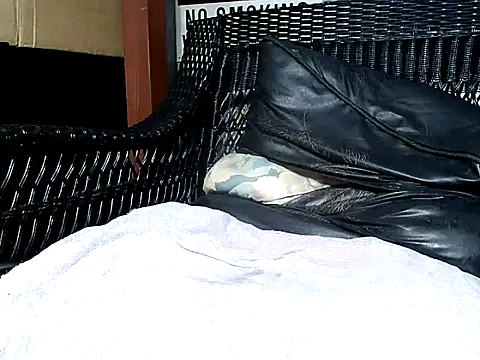 HungHawaiian808xh online show from 03-03-25, 01:10