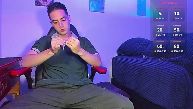 Alex smith00 online show from 12-07-24, 10:28