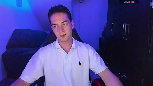 Alex smith00 online show from 12-29-24, 11:08