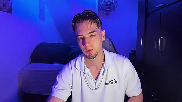 Alex smith00 online show from 02-09-26, 06:23