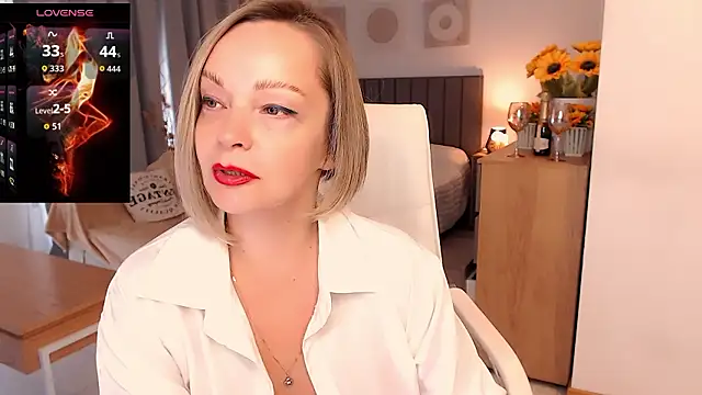 Tilly Eliot online show from 03-14-26, 08:58