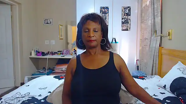 Hotgrannyx online show from 03-09-25, 01:04
