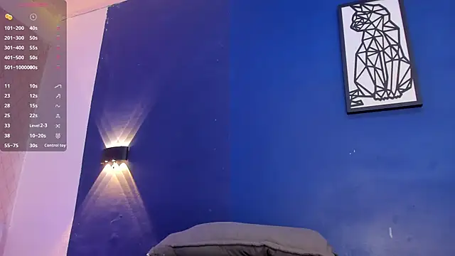 Snapshot of alysson_18 chatting on 02-07-25, 01:01 alysson 18 online show from 02-07-25, 01:01