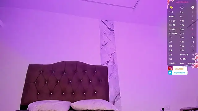 Snapshot of alysson_18 chatting on 10-13-25, 01:22 alysson 18 online show from 10-13-25, 01:22