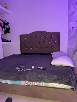 alysson 18 online show from 04-02-26, 02:37