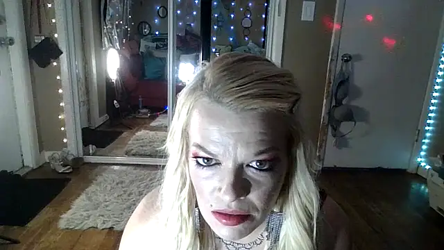 marilyn420 online show from 03-17-26, 05:55