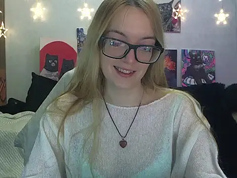 SecretSophia online show from 12-20-25, 10:17