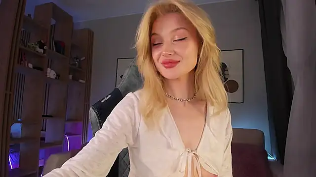 Snapshot of sugar_club chatting on 02-17-25, 06:59 sugar club online show from 02-17-25, 06:59