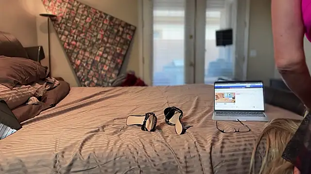 My secret01 online show from 01-27-25, 11:22