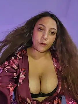 VickyHoult online show from 10-11-25, 08:40