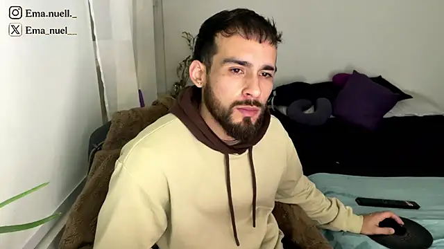 Snapshot of Emanuell__ chatting on 05-19-26, 01:11 Emanuell online show from 05-19-26, 01:11