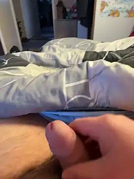 Snapshot of Tomi2244 chatting on 12-17-25, 02:23 Tomi2244 online show from 12-17-25, 02:23