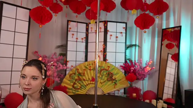 KittyCaitlin online show from 02-11-25, 06:55