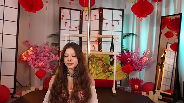 KittyCaitlin online show from 02-13-25, 08:24