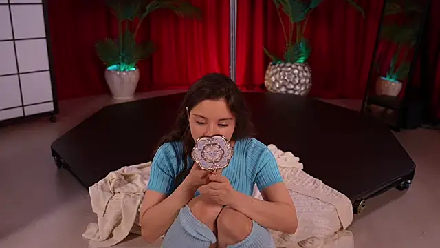 KittyCaitlin online show from 11-13-25, 07:13