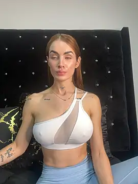 SofiaCarter online show from 12-21-24, 02:52