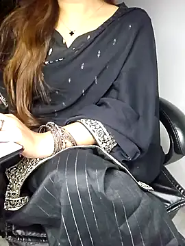 Snapshot of aliyaah_singh chatting on 01-15-25, 12:19 aliyaah singh online show from 01-15-25, 12:19