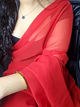 Snapshot of aliyaah_singh chatting on 10-07-25, 05:32 aliyaah singh online show from 10-07-25, 05:32