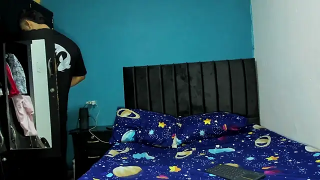 VincentSavage online show from 06-04-26, 07:09