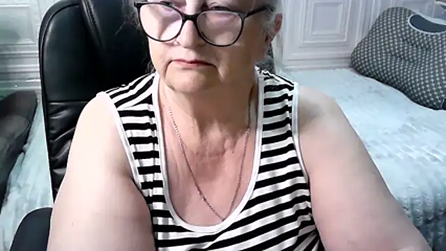 LolkaAlyss online show from 04-30-26, 08:57