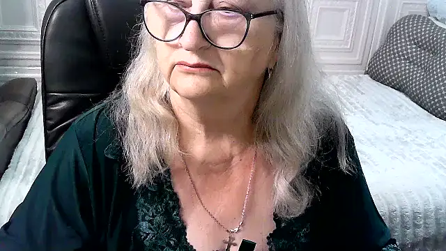 LolkaAlyss online show from 06-09-26, 06:36