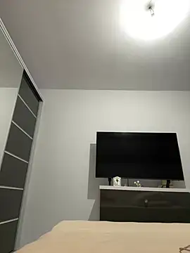 NicolePlay online show from 03-18-26, 06:33