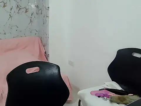 Snapshot of SweetAsianAss chatting on 10-25-25, 10:37 SweetAsianAss online show from 10-25-25, 10:37