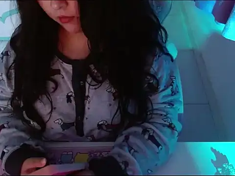 Snapshot of KittyK3 chatting on 10-02-25, 03:46 KittyK3 online show from 10-02-25, 03:46